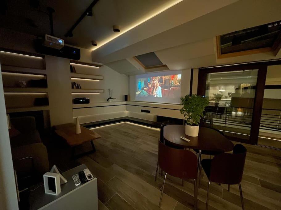 Acropolis Lux Apartment Athens