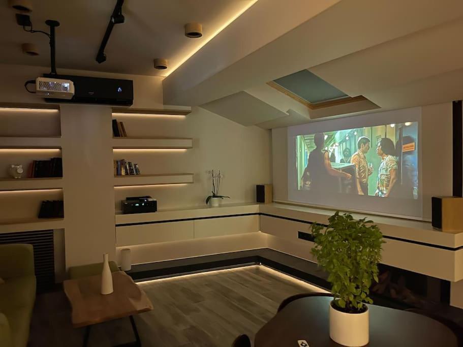 Acropolis Lux Apartment